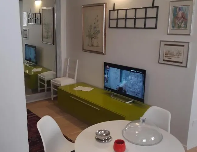 Mini Contra' Dei Servi - *