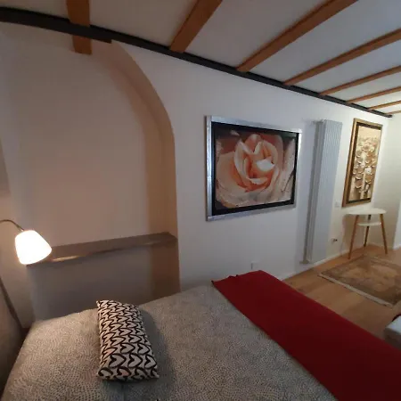 Apartamento Mini Contra' Dei Servi -