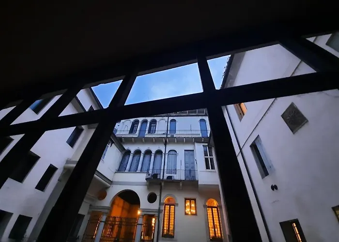 Mini Contra' Dei Servi - 아파트